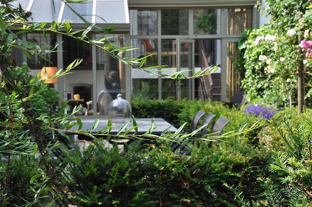 B&B Un Jardin En Ville Saint-Gilles Exterior foto